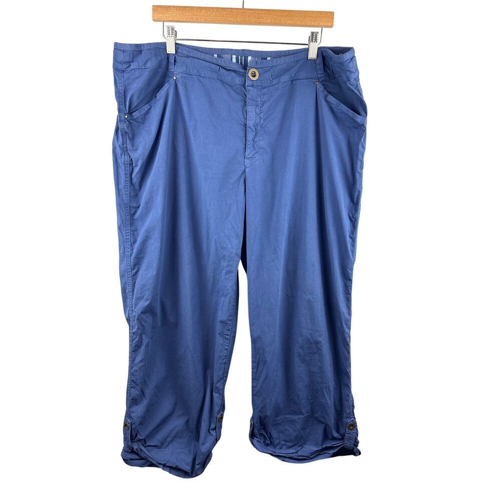 Women’s Fresh Produce Size 1X Navy Blue Cargo Capris